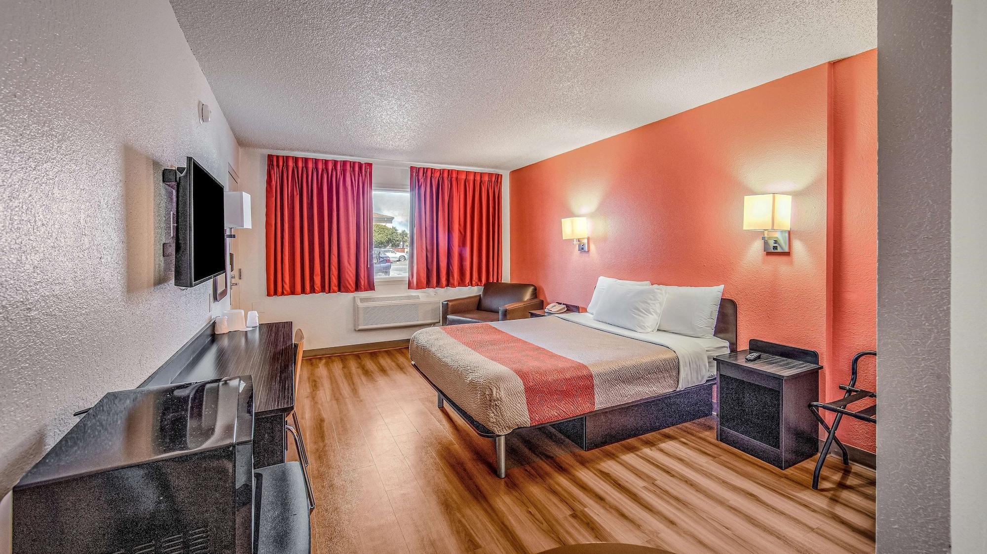 Motel 6-Eureka, Ca Redwood Coast エクステリア 写真