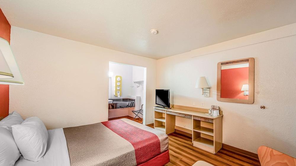 Motel 6-Eureka, Ca Redwood Coast エクステリア 写真