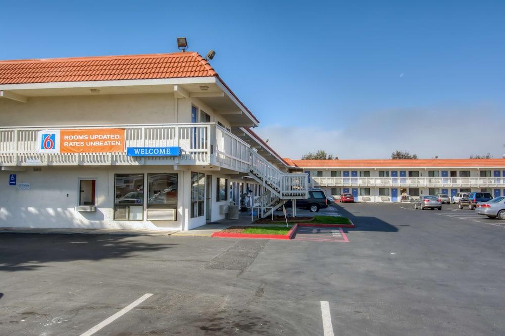 Motel 6-Eureka, Ca Redwood Coast エクステリア 写真