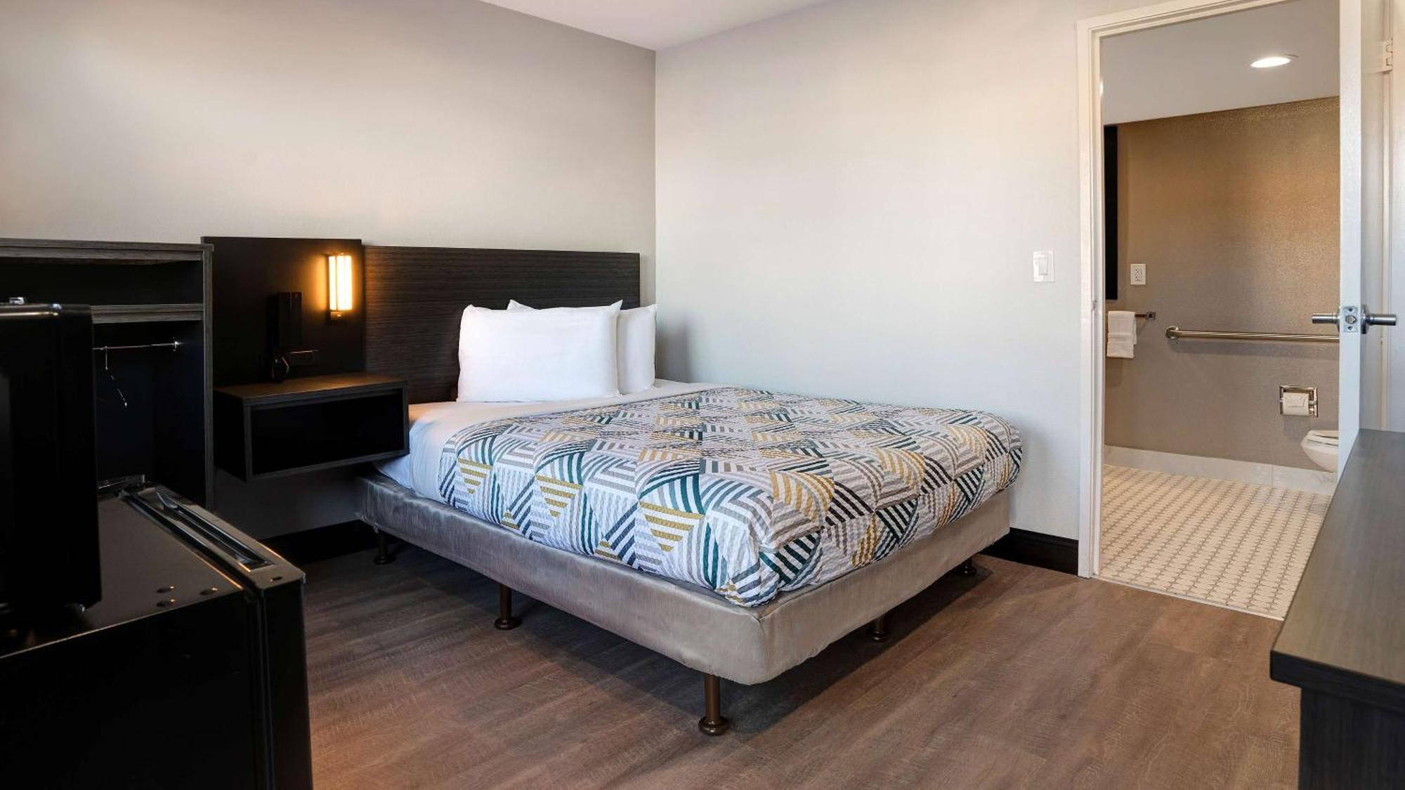 Motel 6-Eureka, Ca Redwood Coast エクステリア 写真