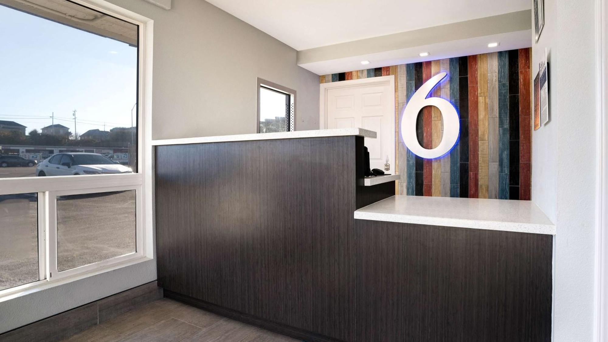 Motel 6-Eureka, Ca Redwood Coast エクステリア 写真